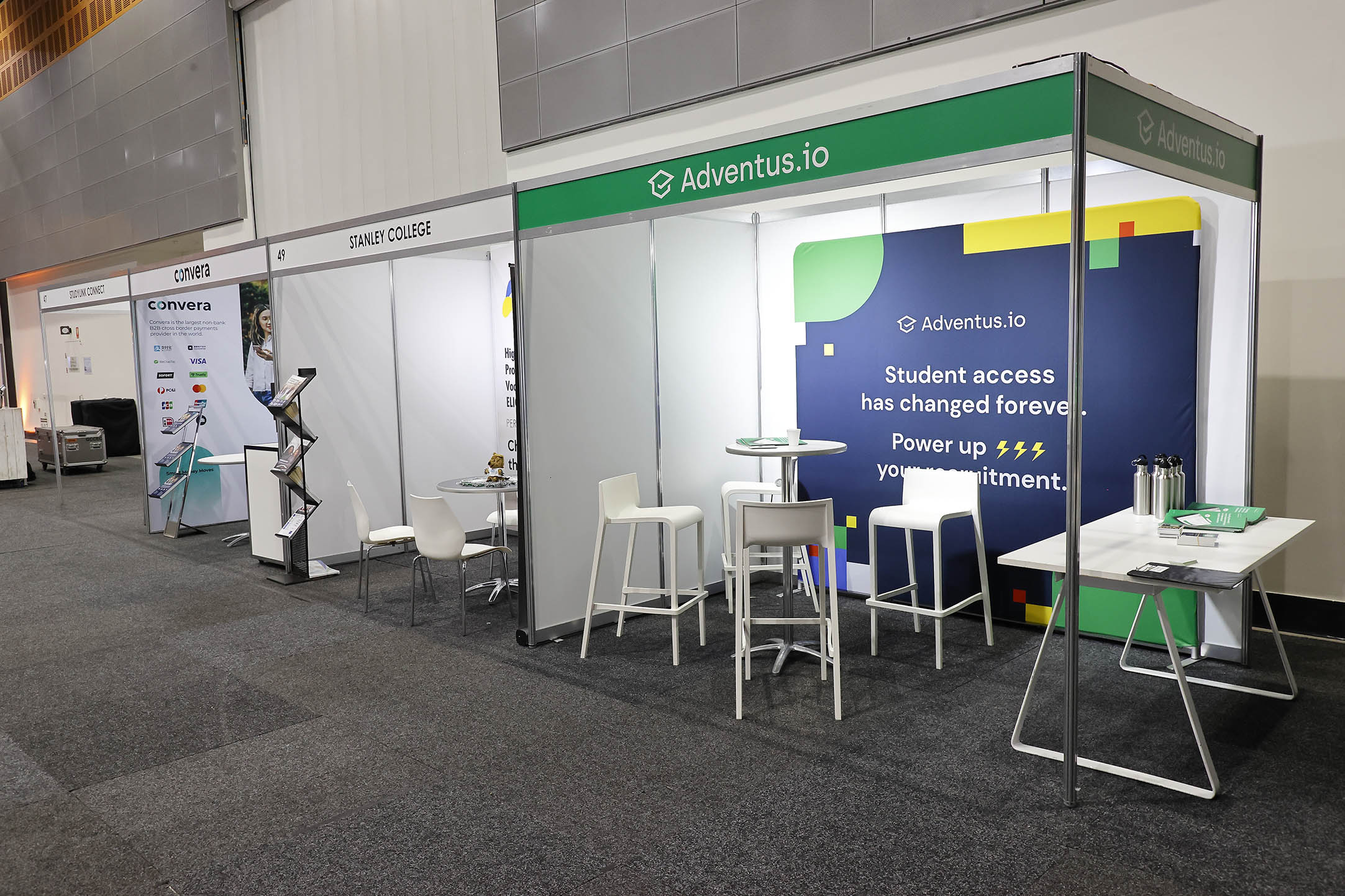Mini Booth
